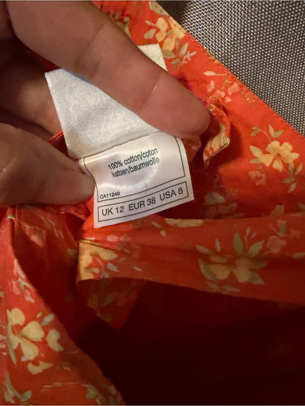 VINTAGE 90s Laura Ashley Floral Midi Dress 🌼 - Picture 7 of 7
